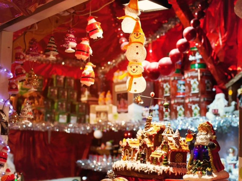 Nhập đồ trang trí Noel